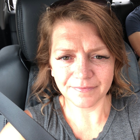 Meet your Posher, Abby - Picture 1 of 1